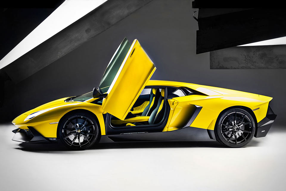 Суперкар Lamborghini Aventador LP 720-4 50th Anniversary