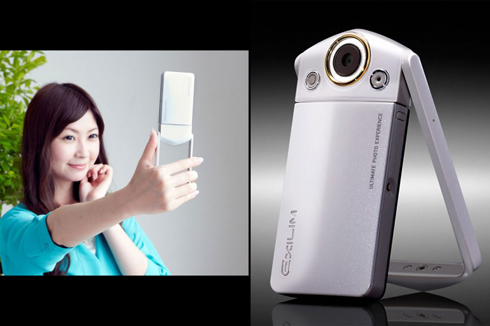 Фотоаппарат для социалок Casio Exilim EX-TR15