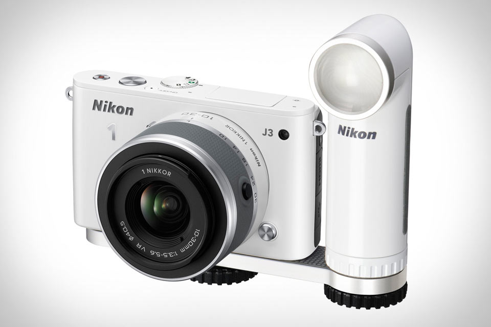 Подсветка Nikon LED Movie Light для видеосъемки фотокамерами