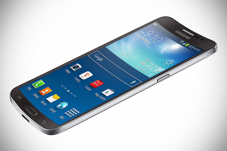 Гнутый смартфон Samsung Galaxy Round