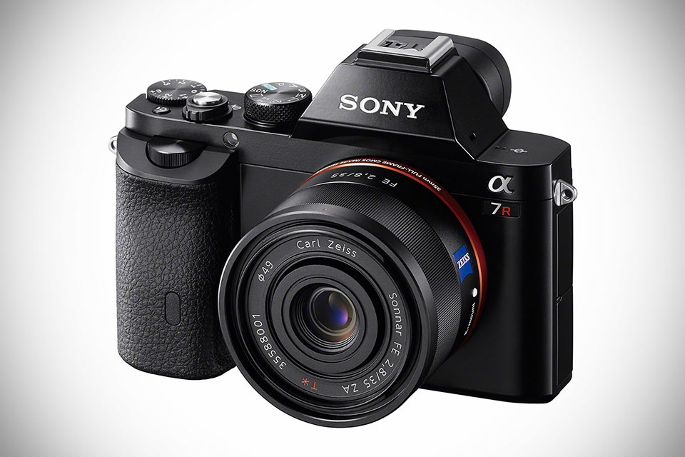 Полнокадровые беззеркальные камеры Sony a7