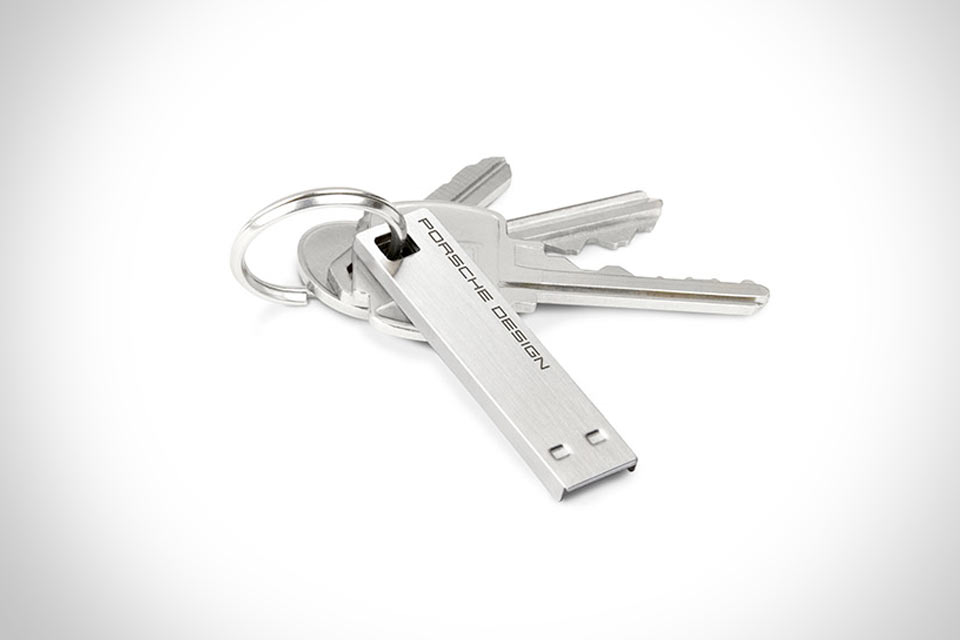 Скоростная флешка-брелок LaCie Porsche Design USB Key