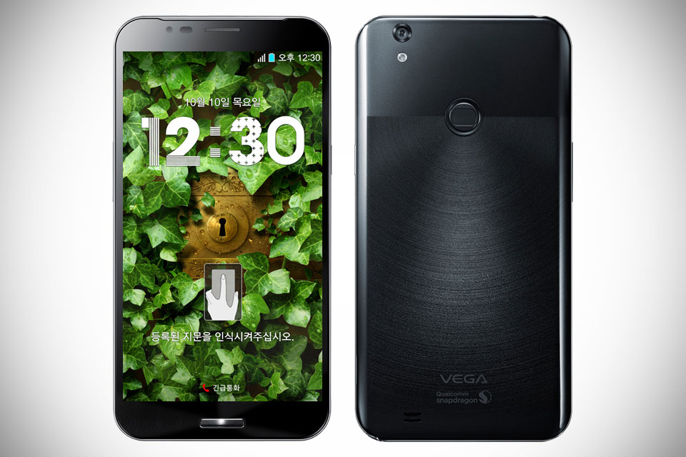 Монстрофон Pantech VEGA Secret Note с 3 ГБ RAM и биометрическим датчиком