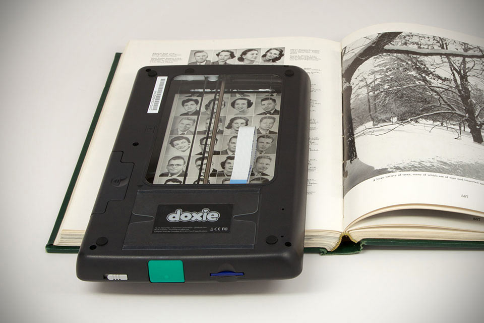 Портативный сканер книг Doxie Flip Scanner