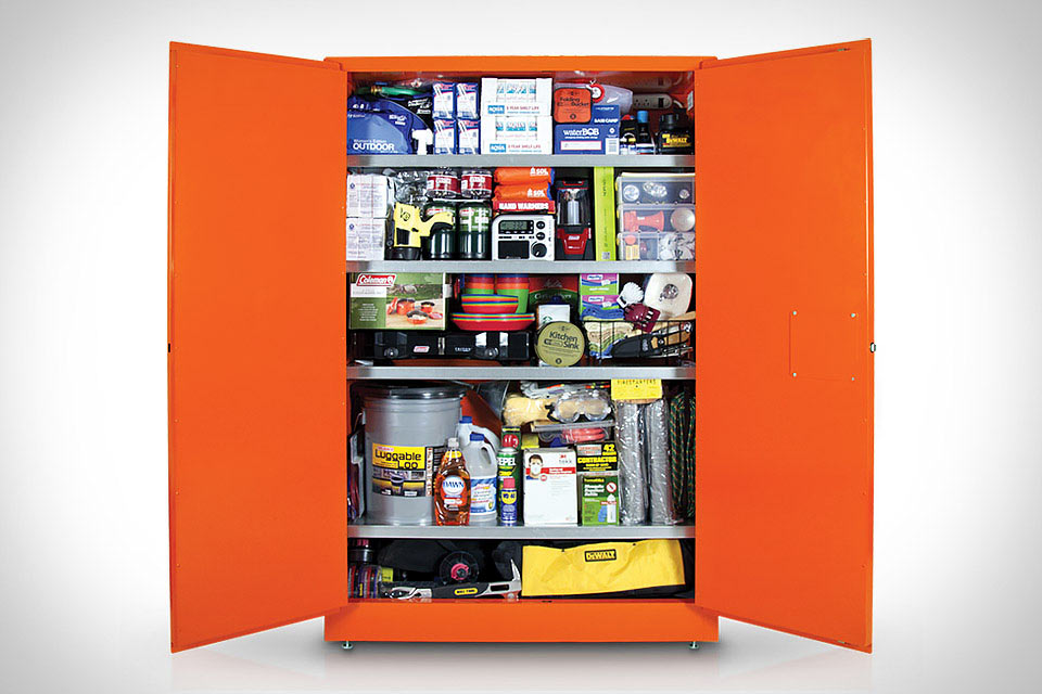 Меганабор Wolfram Survival Cabinet на случай апокалипсиса