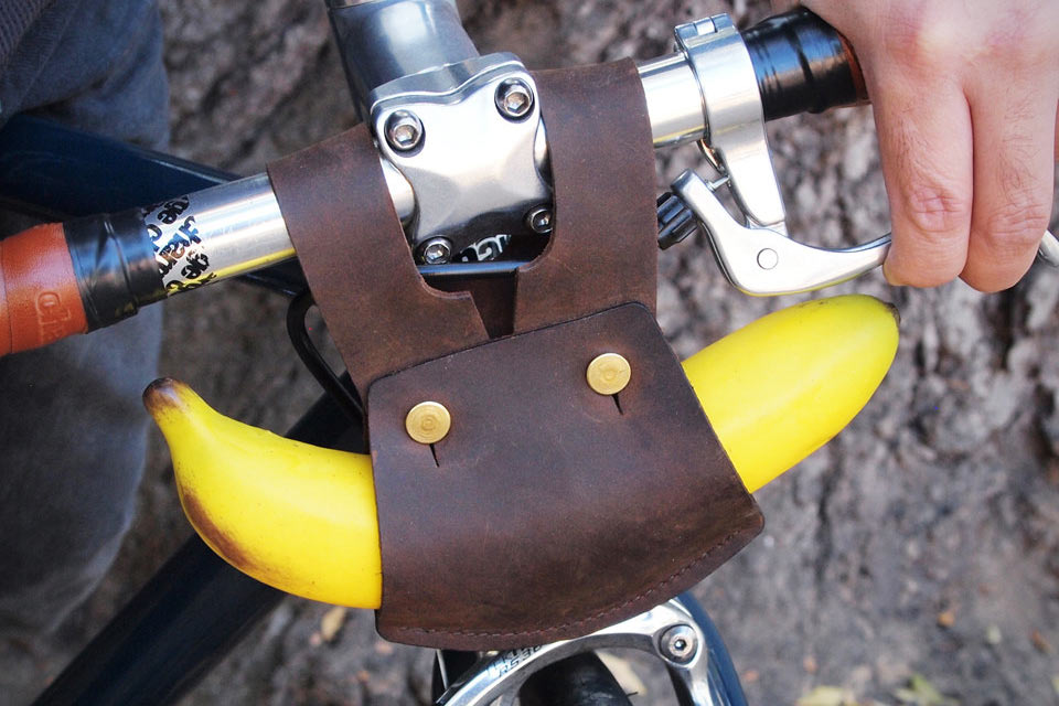 Велосипедная кобура из кожи для перевозки банана Banana Holder