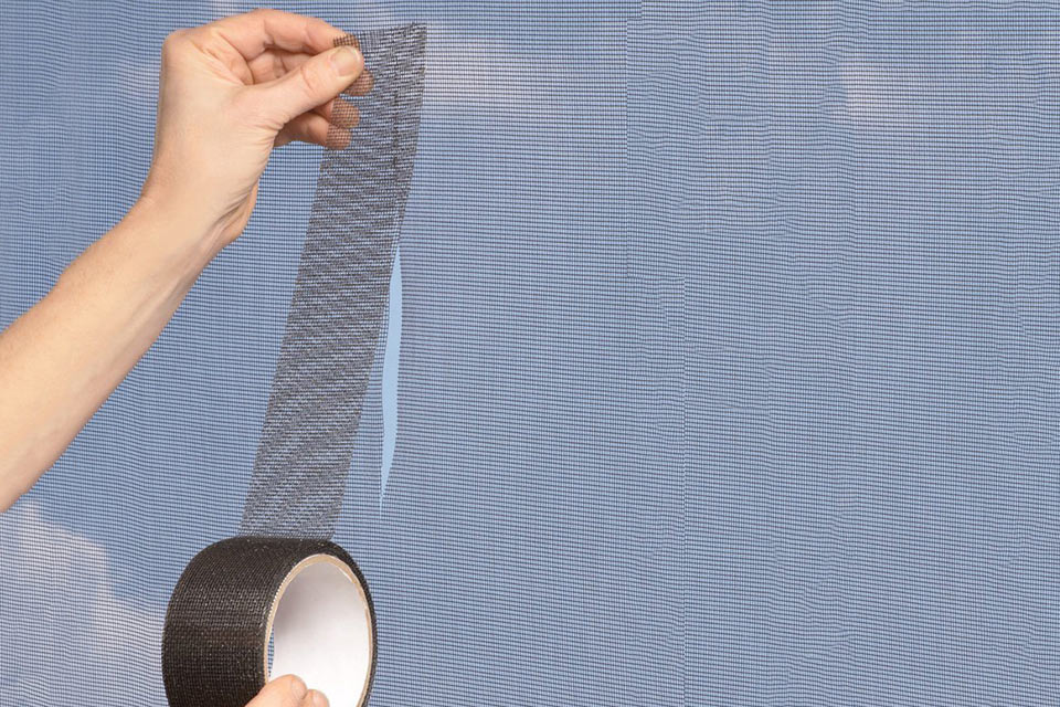 Лента Screen Repair Tape для самостоятельного восстановления антимоскитной сетки