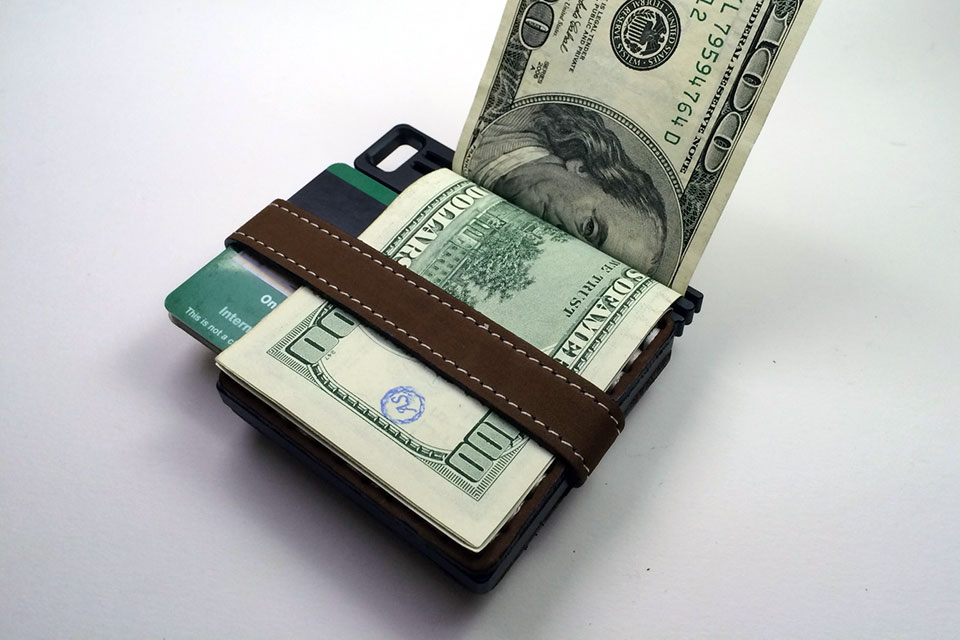 Компактный кошелек AJ Wallet из алюминия и кожи