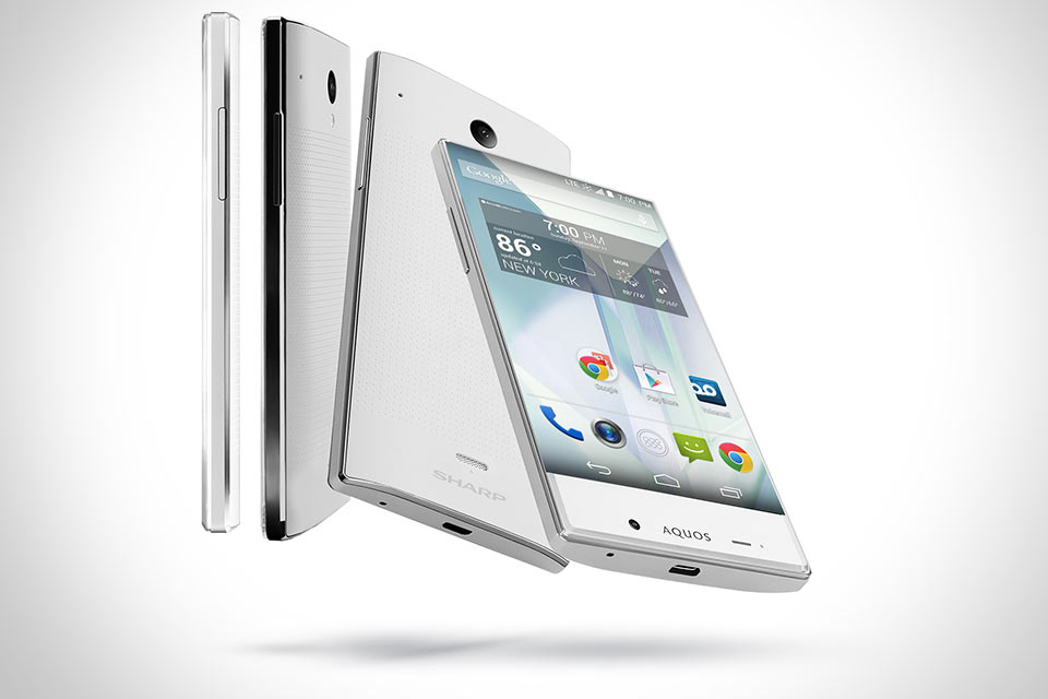 Смартфон Sharp AQUOS Crystal с дисплеем без рамок