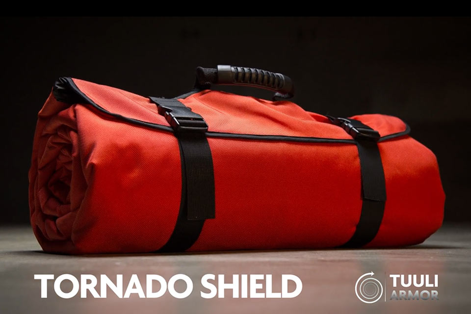 Приспособление Tuuli Armor Tornado Shield для базовой защиты от бурь и торнадо