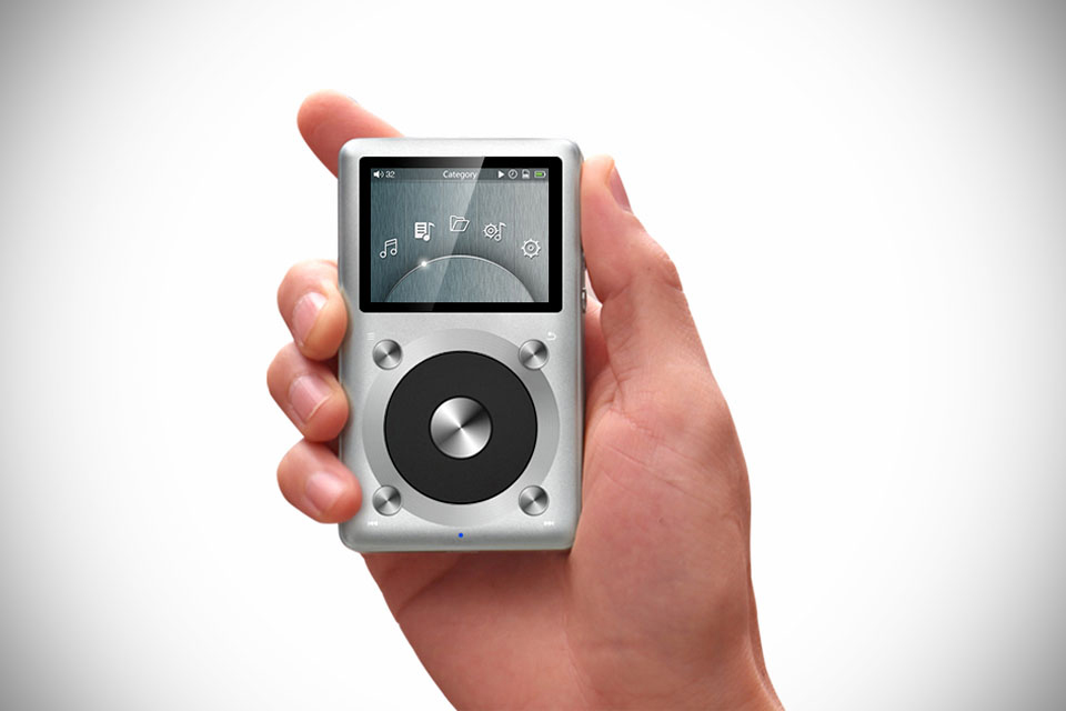 Недорогой портативный Hi-Fi плеер FiiO X1