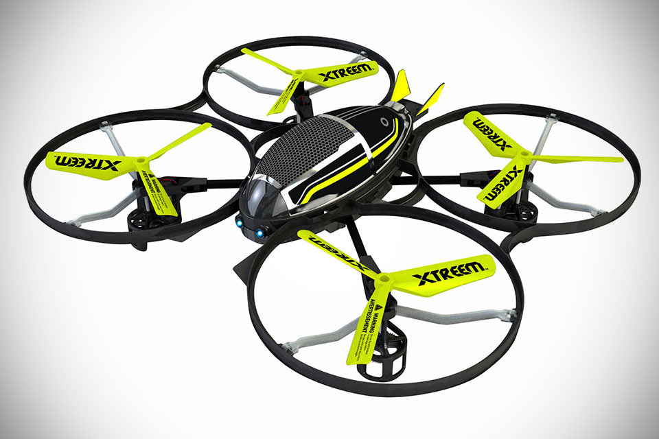 Поднимающийся на высоту 100 м мини-дрон Xtreem Mini Stealth Drone