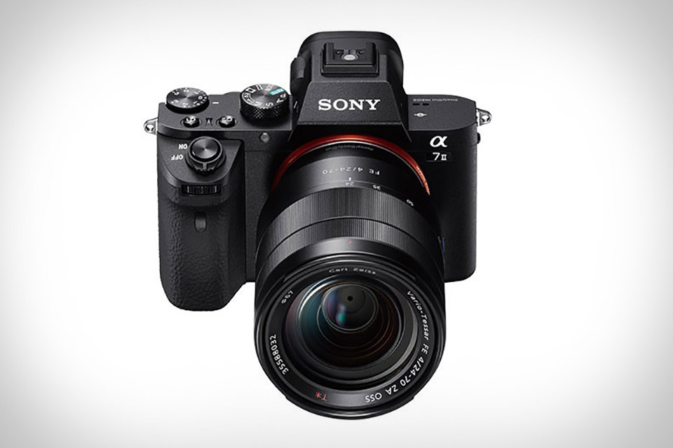 Полнокадровая беззеркальная камера Sony A7 II с улучшенными автофокусом и стабилизацией
