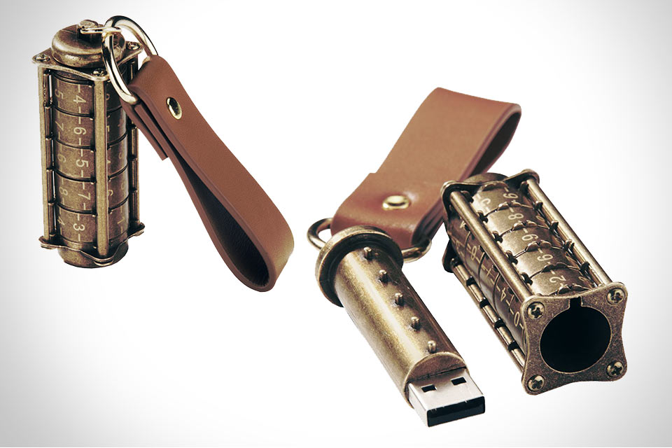 USB-накопитель Cryptex с механической системой защиты
