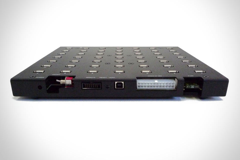 49-портовая зарядная станция USB от Datamation Systems