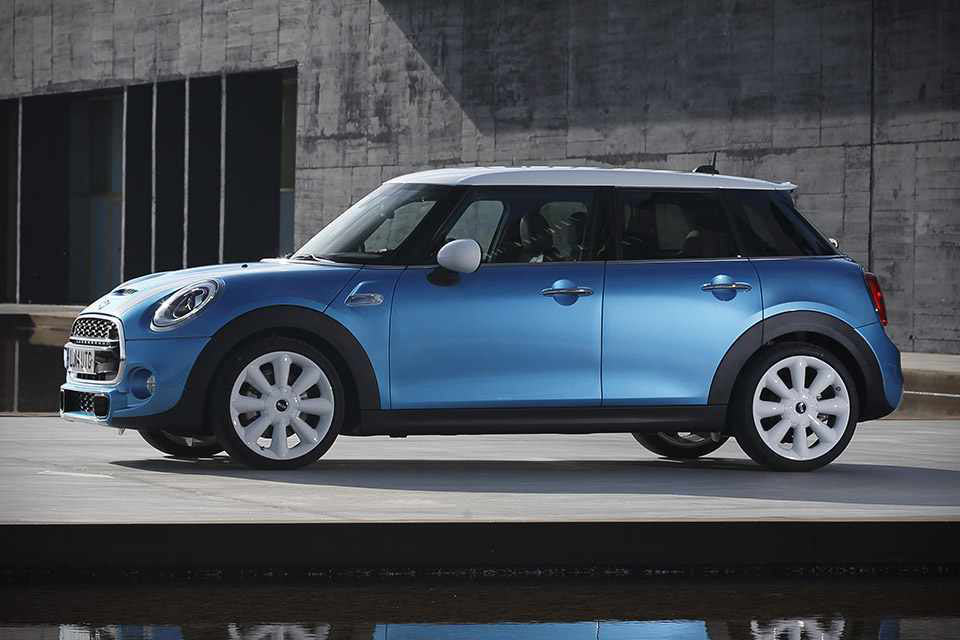 5-дверный MINI